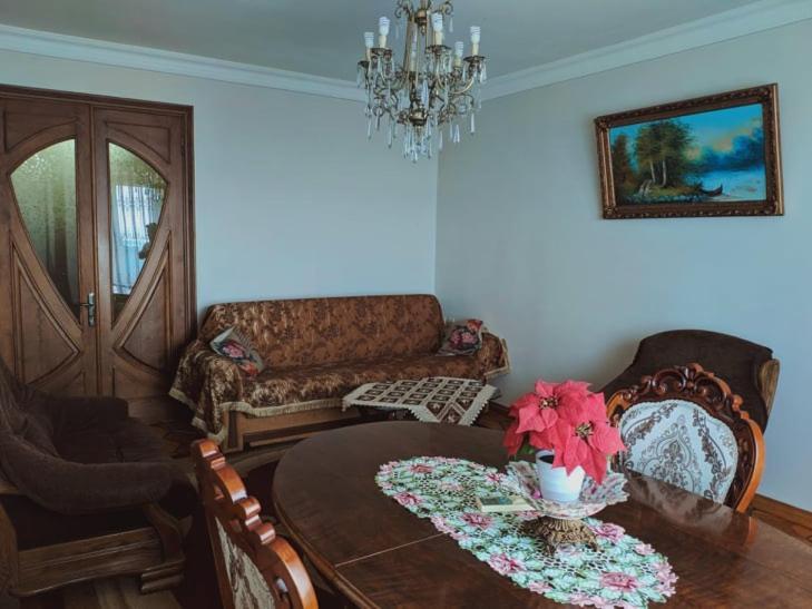 Giorgis Home Batumi Eksteriør bilde